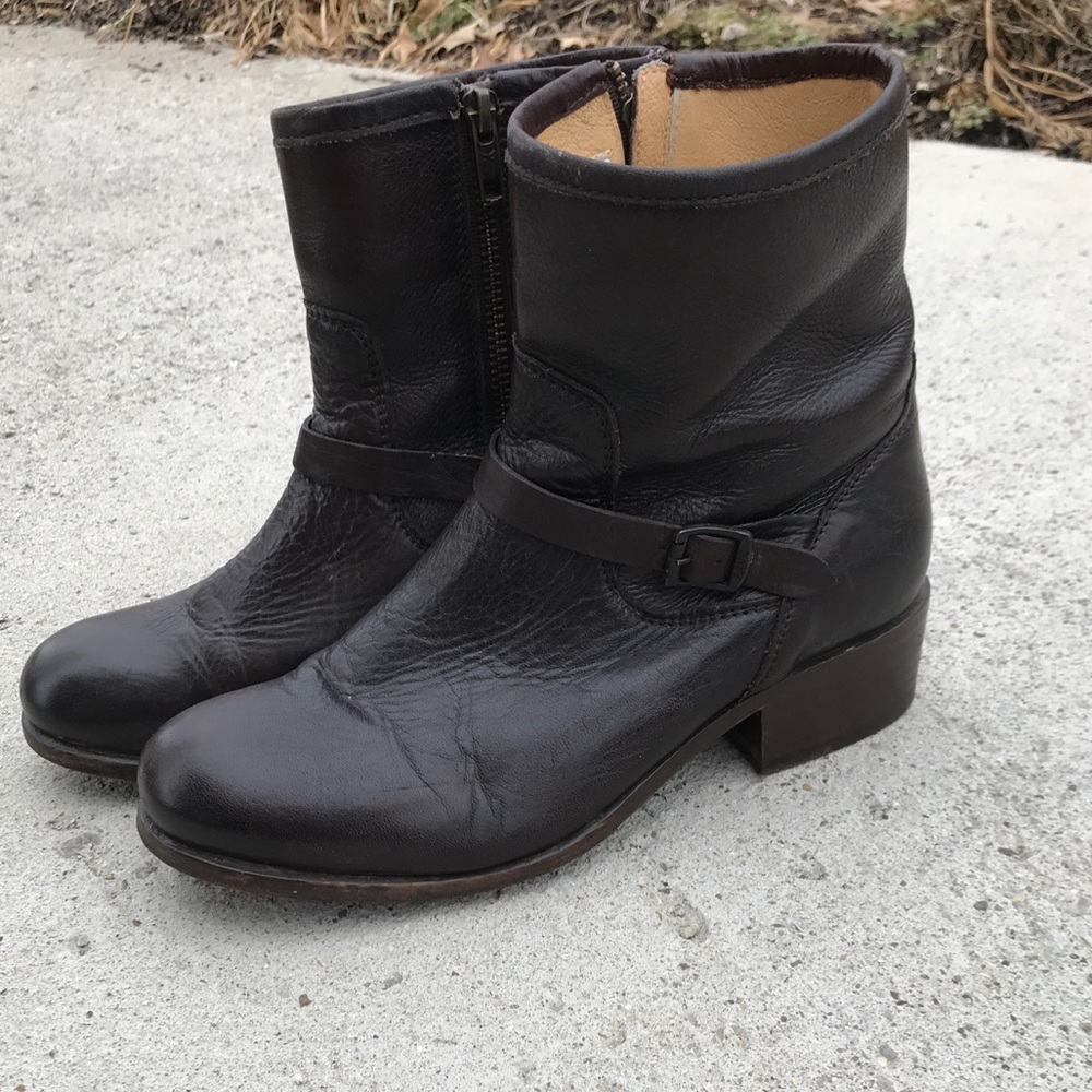 Frye Lynn booties- Size 7.5